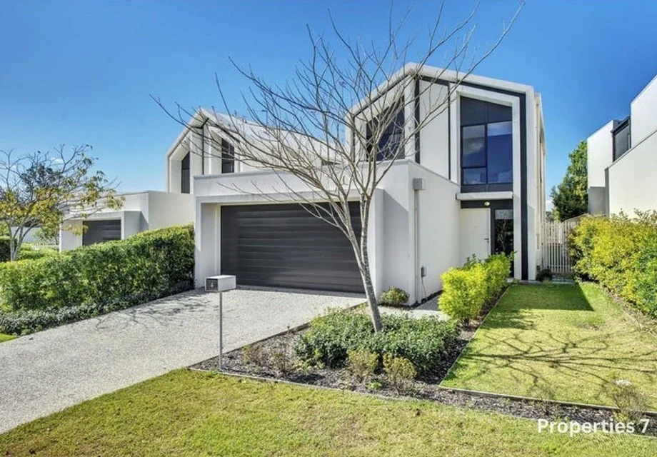 Elegant 3-Bedrooms, 2-Bathrooms Home in Prime Pimpama – Luxury Living or Smart Investment